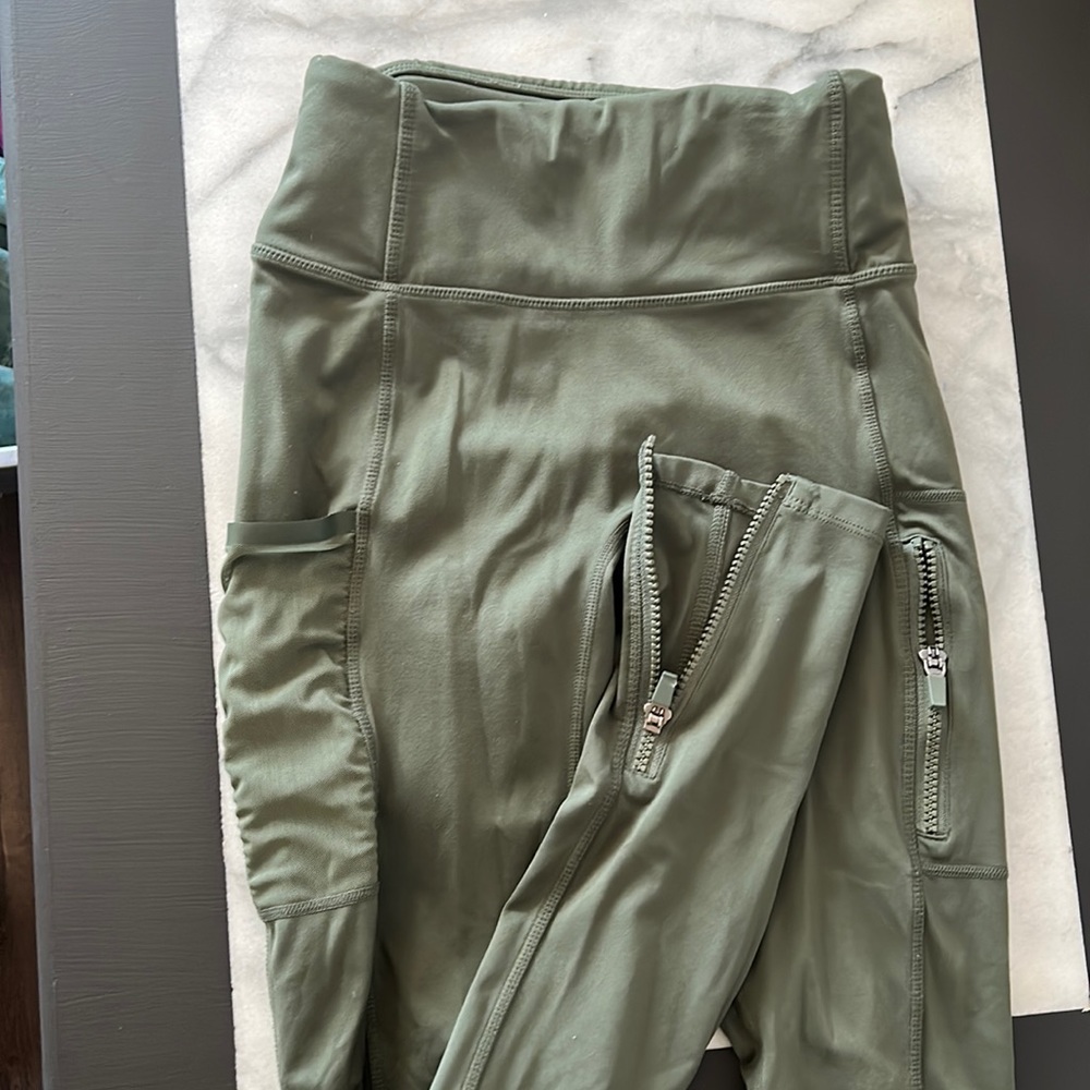 Olive green Fabletics leggings